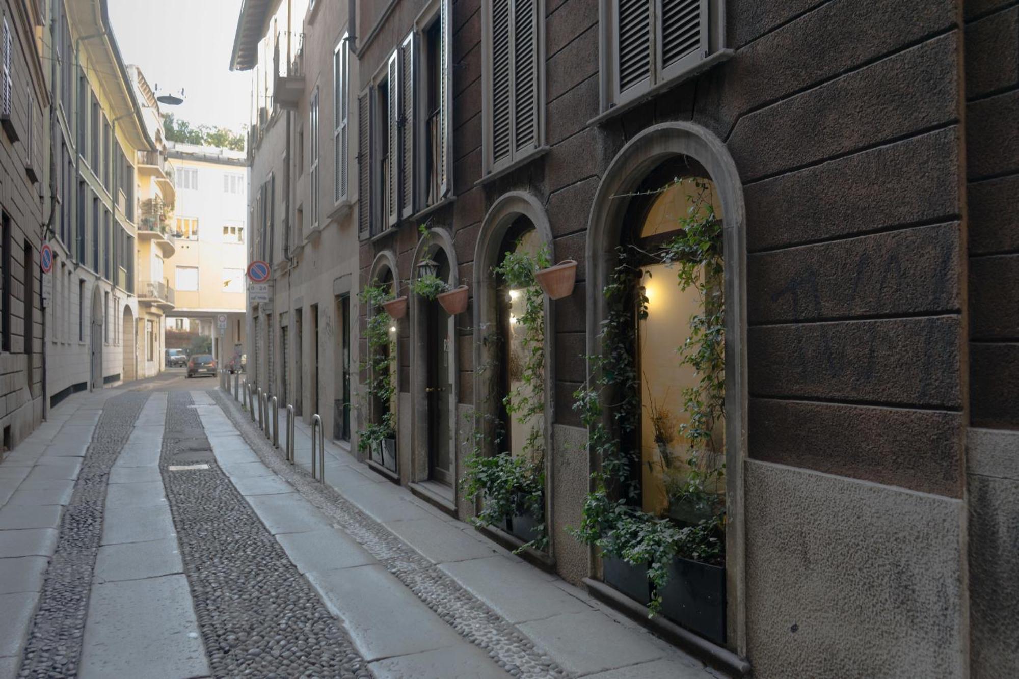 Disciplini Apartment A 5 Min Dal Duomo Milánó Kültér fotó