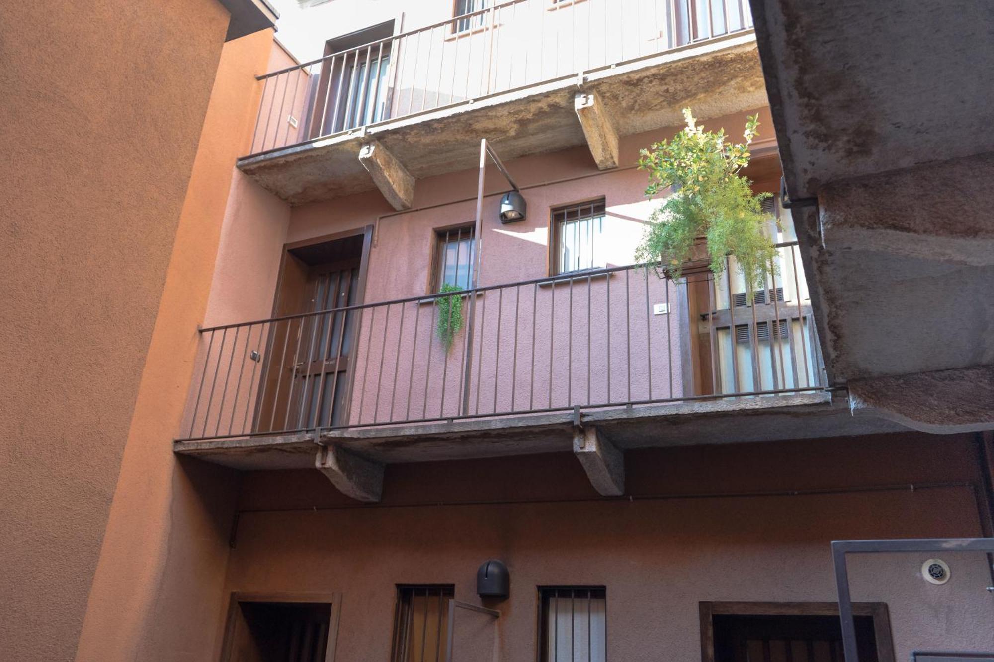 Disciplini Apartment A 5 Min Dal Duomo Milánó Kültér fotó